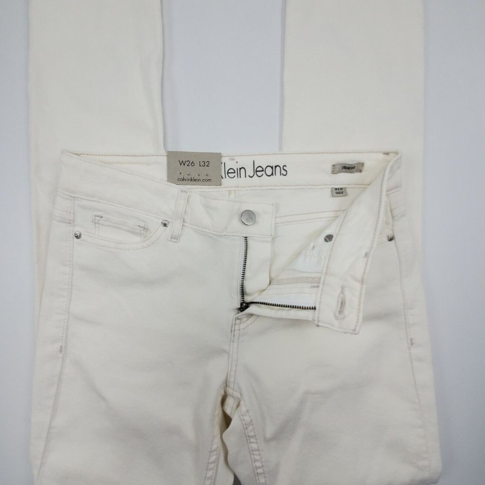 Calvin Klein Women's Straight Leg Jeans - White - Picture 8 of 11